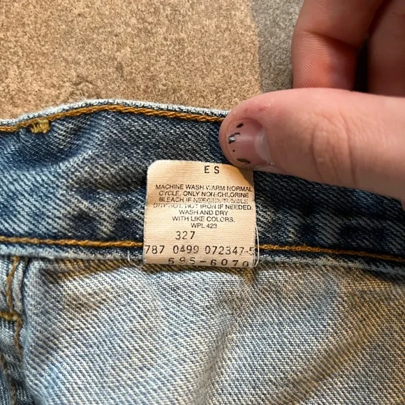 Levi’s Dry Goods Vintage 90’s Jeans - Picture 4 of 6